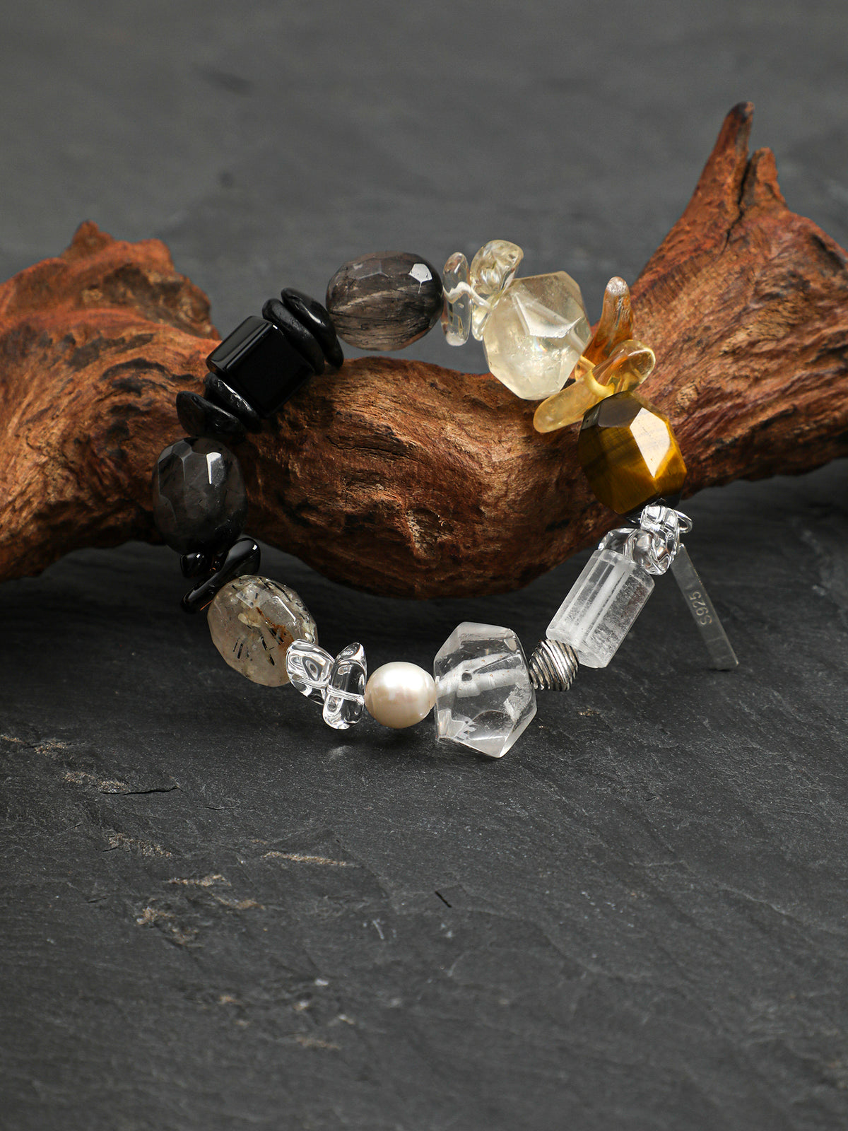Crystal Glow · Noir Pearl