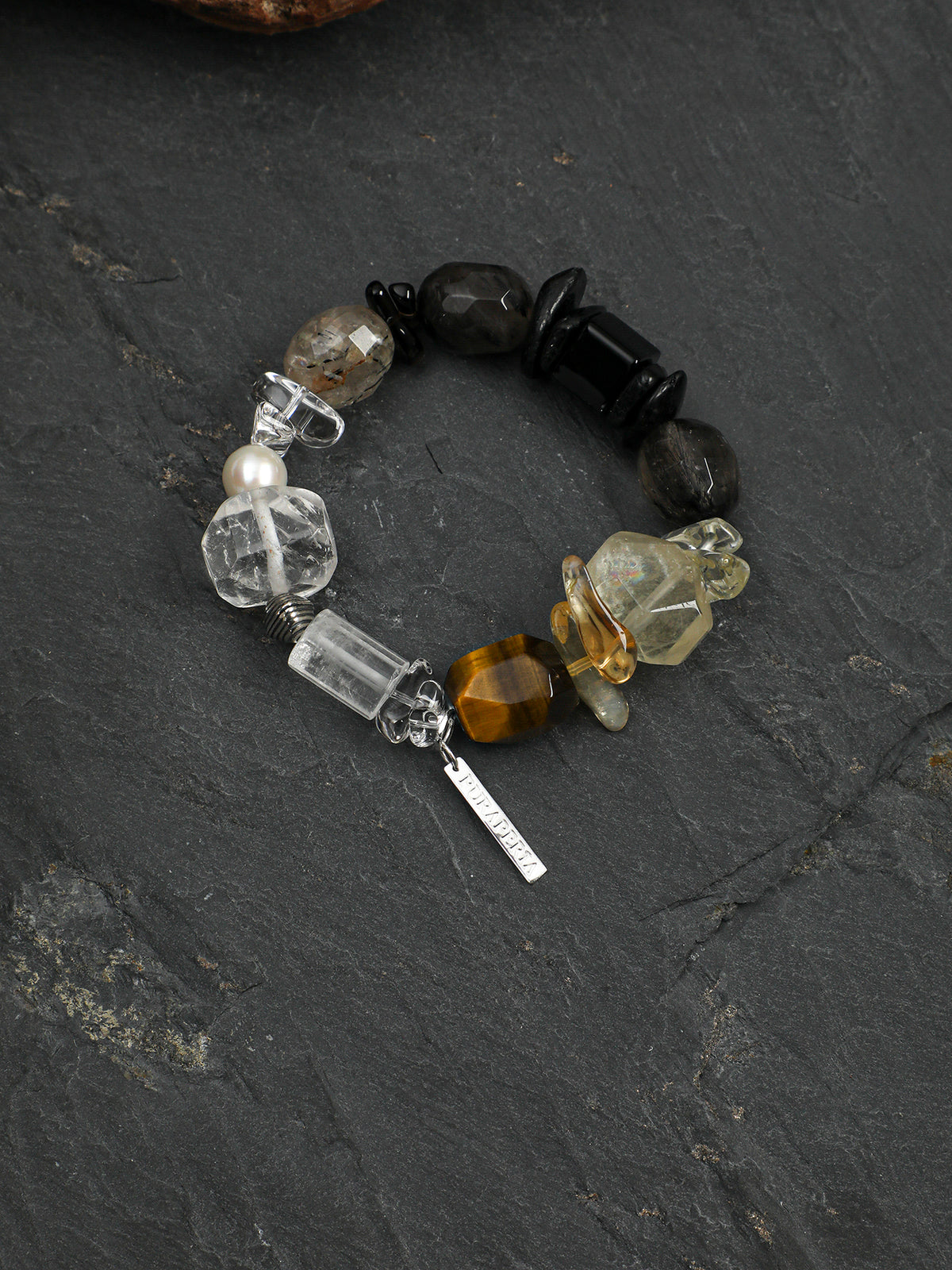 Crystal Glow · Noir Pearl