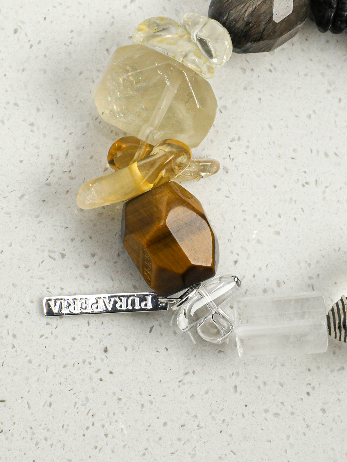 Crystal Glow · Noir Pearl