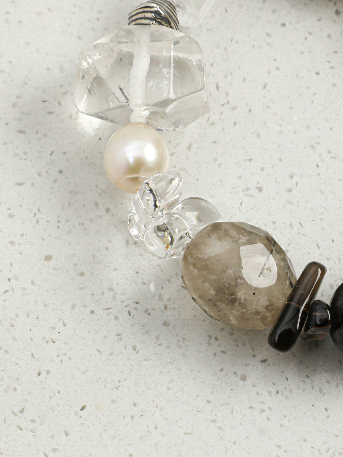 Crystal Glow · Noir Pearl