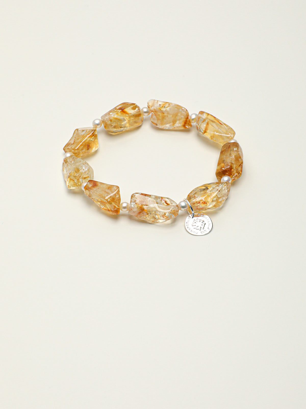 Golden Facet · Pearl Glow Bracelet
