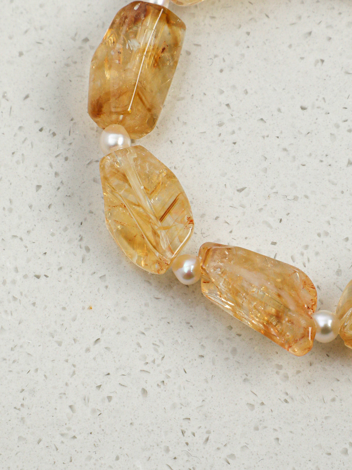 Golden Facet · Pearl Glow Bracelet
