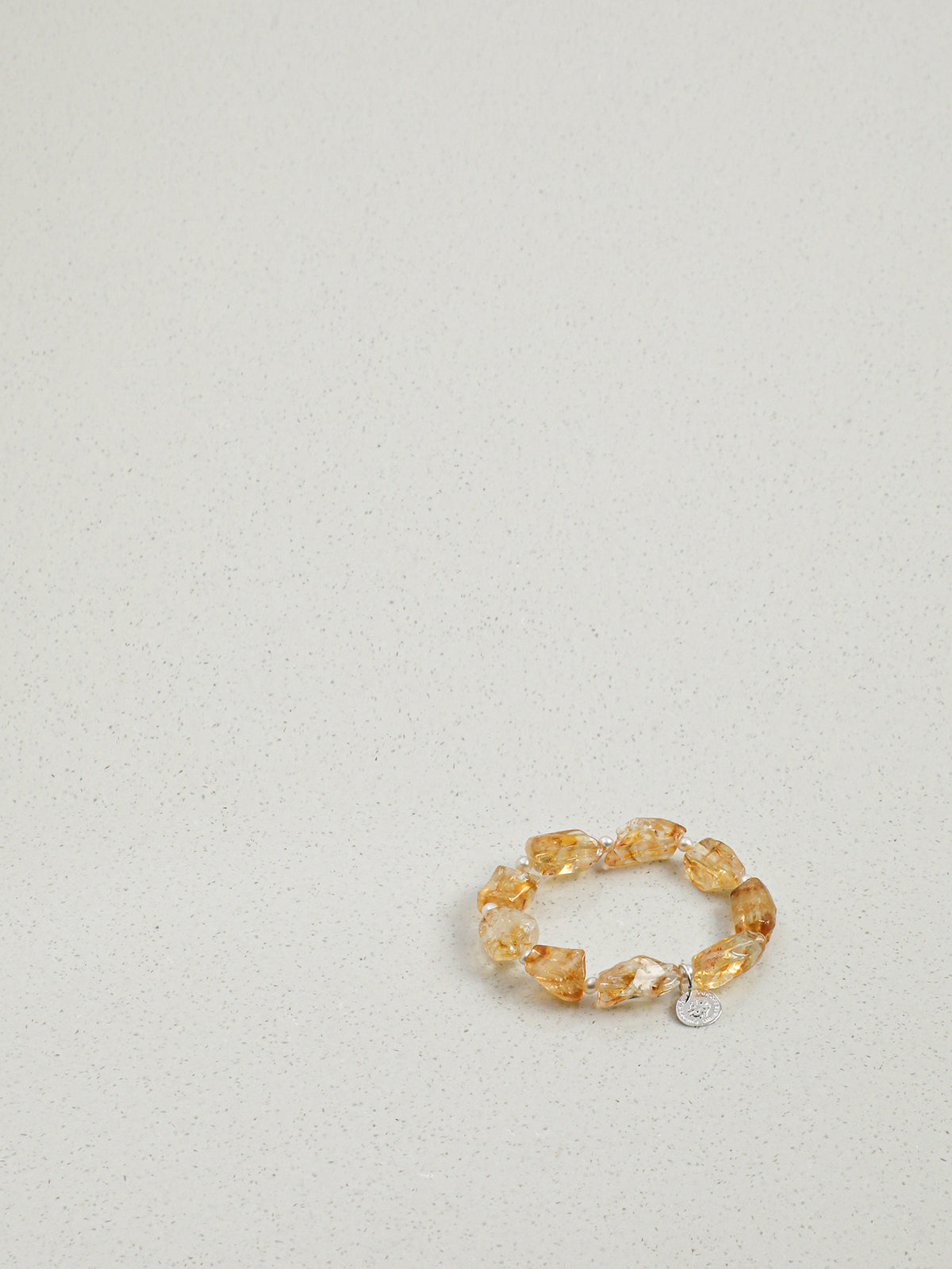 Golden Facet · Pearl Glow Bracelet