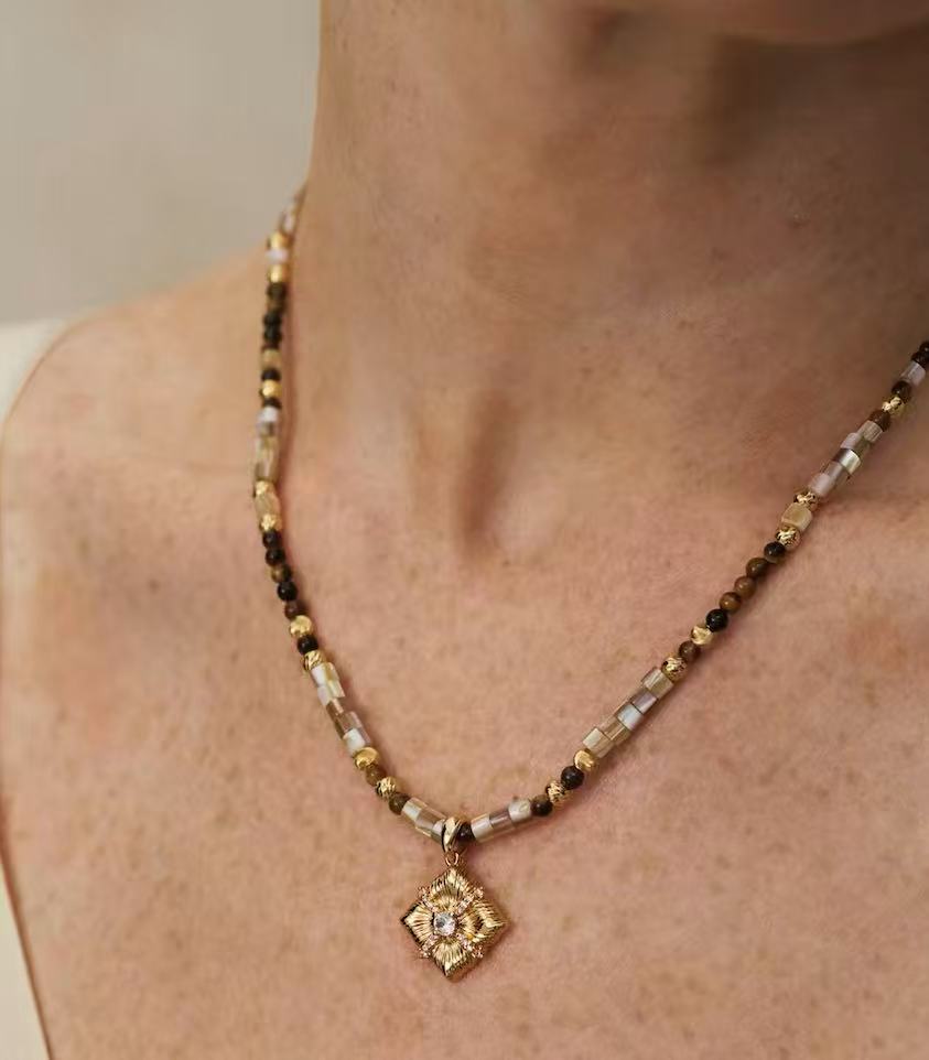 Golden Eye · Mother of Pearl