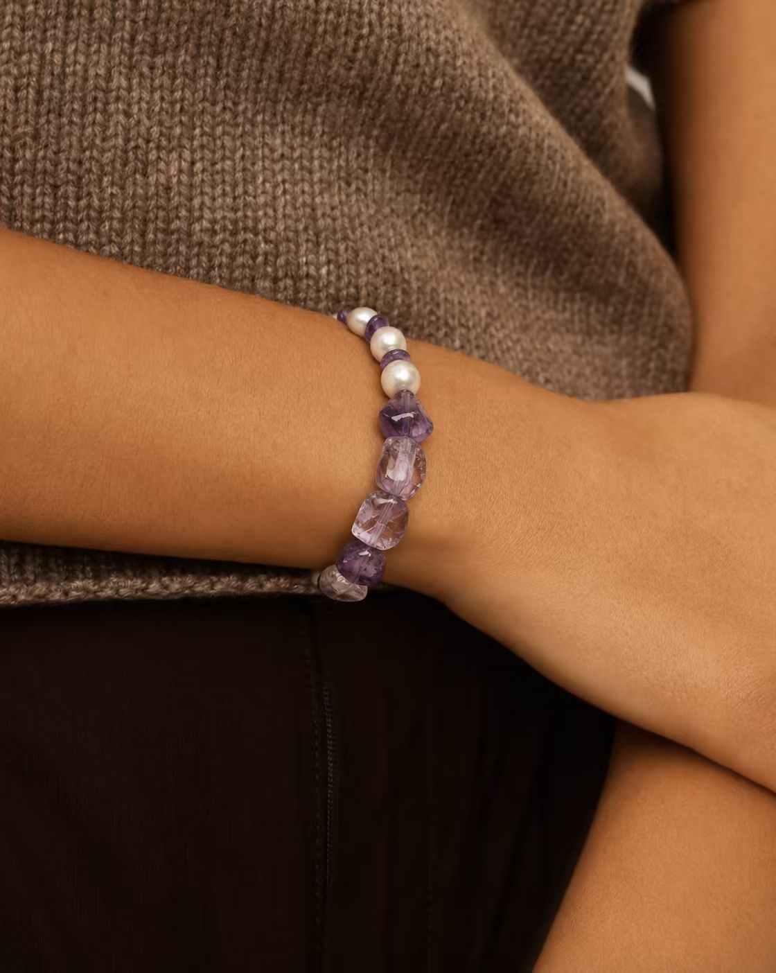 Violet Flow · Pearl Glow