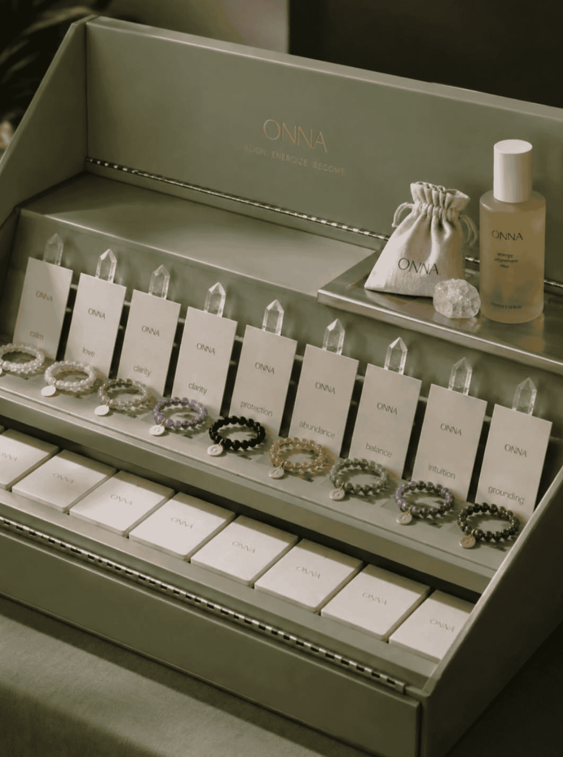 ONNA Crystal Gallery 10